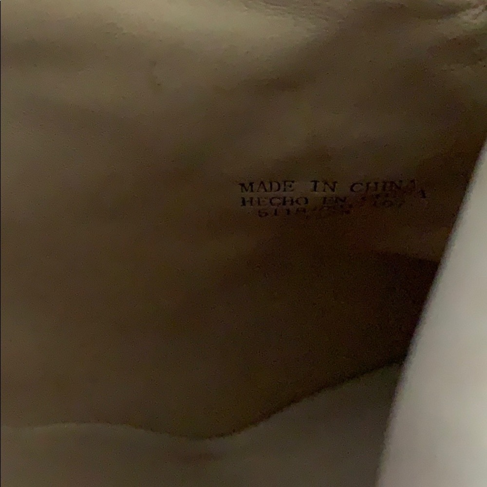 Zara WOMAN Tan Suede Ruffle Booties - Picture 13 of 15